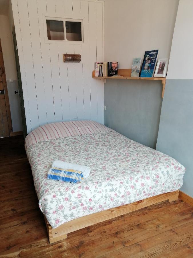 File Dans Ta Chambre ! Le Monastier sur Gazeille Номер фото